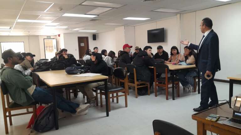 Taller sobre Propuestas curatoriales y montajes de Exposiciones